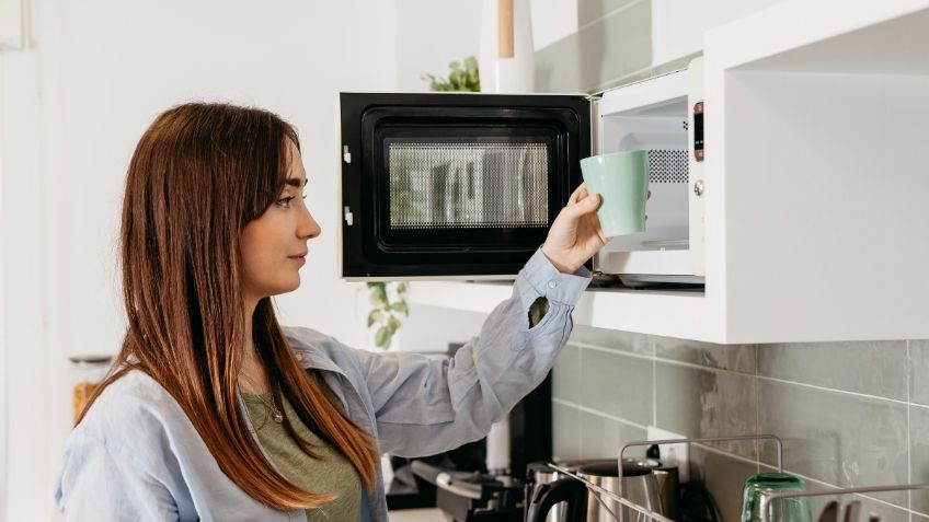 ¿Es seguro calentar la comida en el microondas? OMS dice la verdad