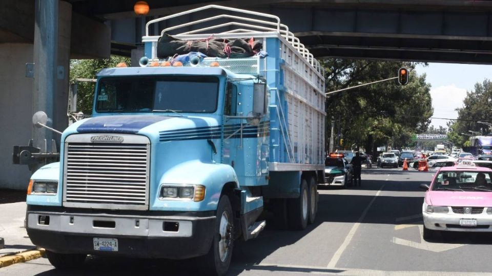 Disminuye robo a transportes de carga en autopista México-Querétaro (Foto: Cuartoscuro)