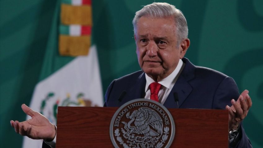 AMLO invita a participar en la Consulta Popular y asegura que votará en contra