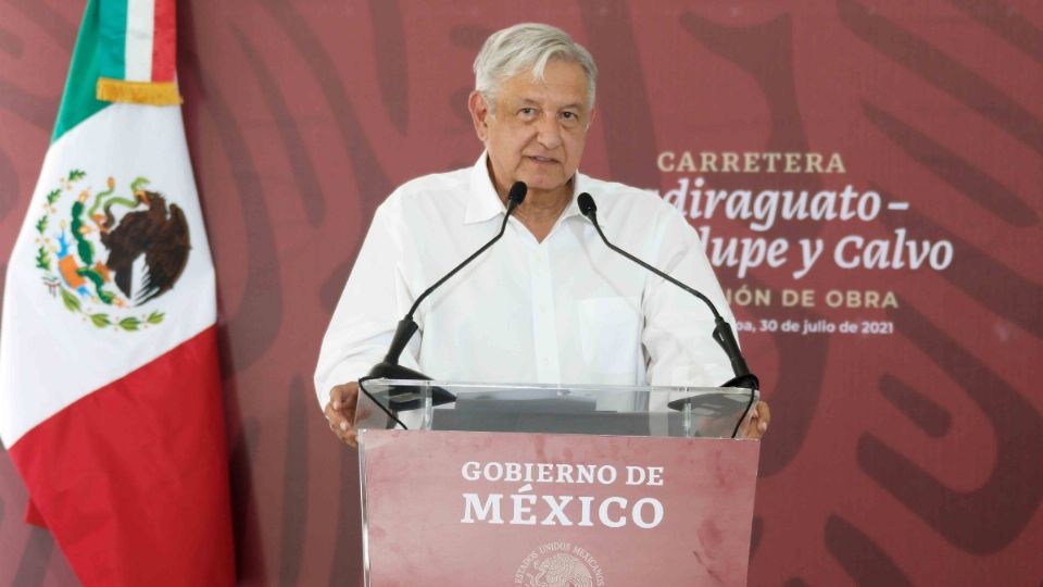 Andrés Manuel López Obrador, presidente de México en supervisión de obra Carretera Badiraguato-Guadalupe. FOTO:PRESIDENCIA