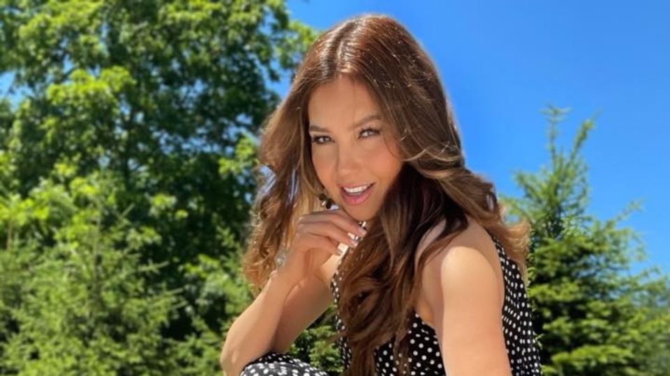 La cantante enamoró a sus fans con un par de fotos en su Instagram. Foto: IG/thalia