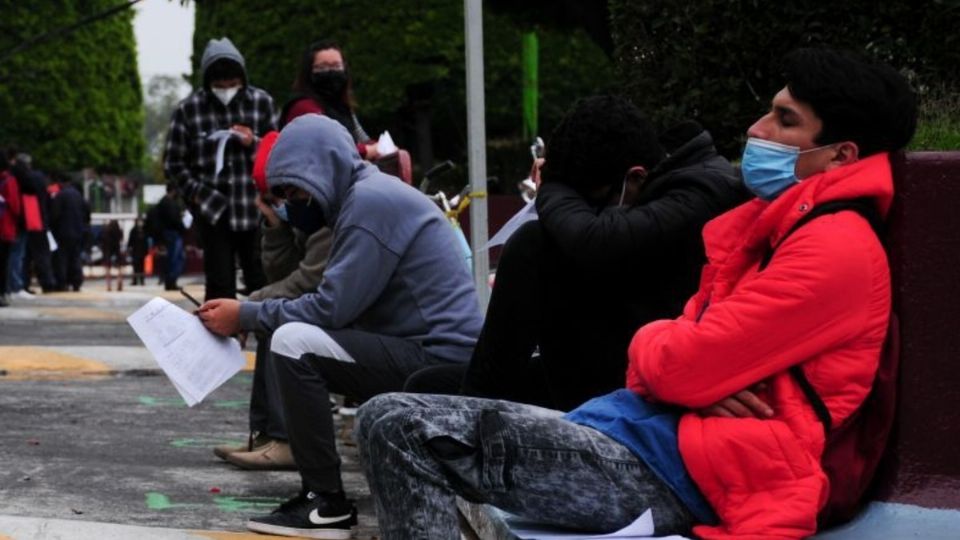 Los casos más recientes de Covid-19 se han presentado en población de 18 a 39 años. Foto: Cuartoscuro