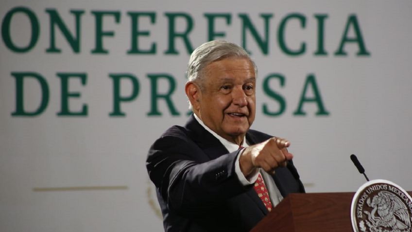 AMLO anuncia adquisición de refinería Deer Park; asegura que no habrá despidos