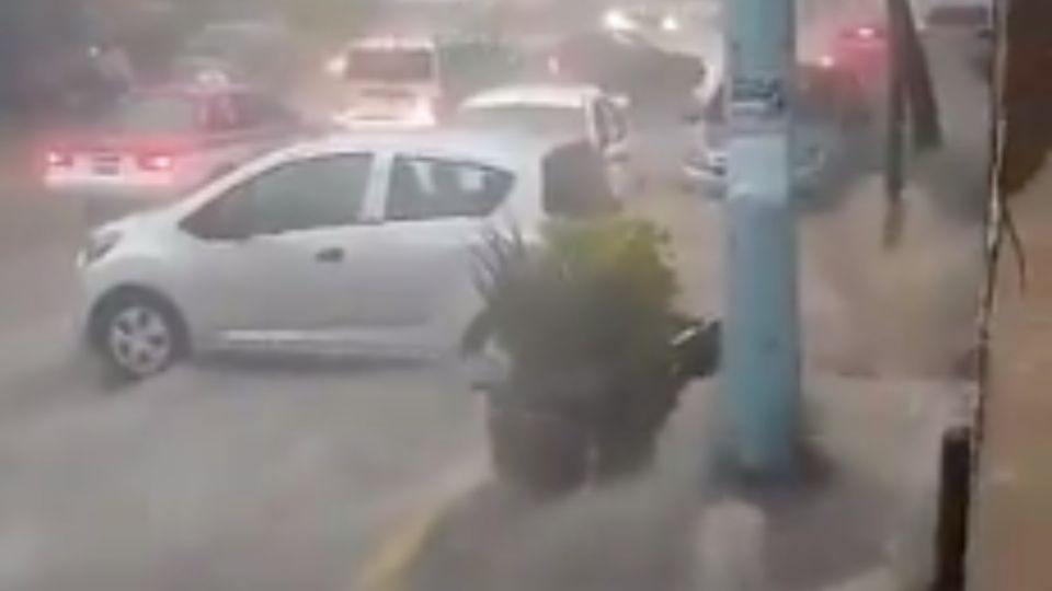 Fuertes lluvias en Cuajimalpa. 
FOTO: Captura de video