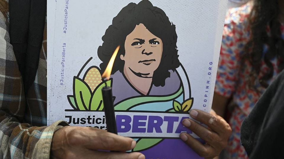 Berta Cáceres fue una activista hondureña y mujer indígena lenca (Foto: AFP)