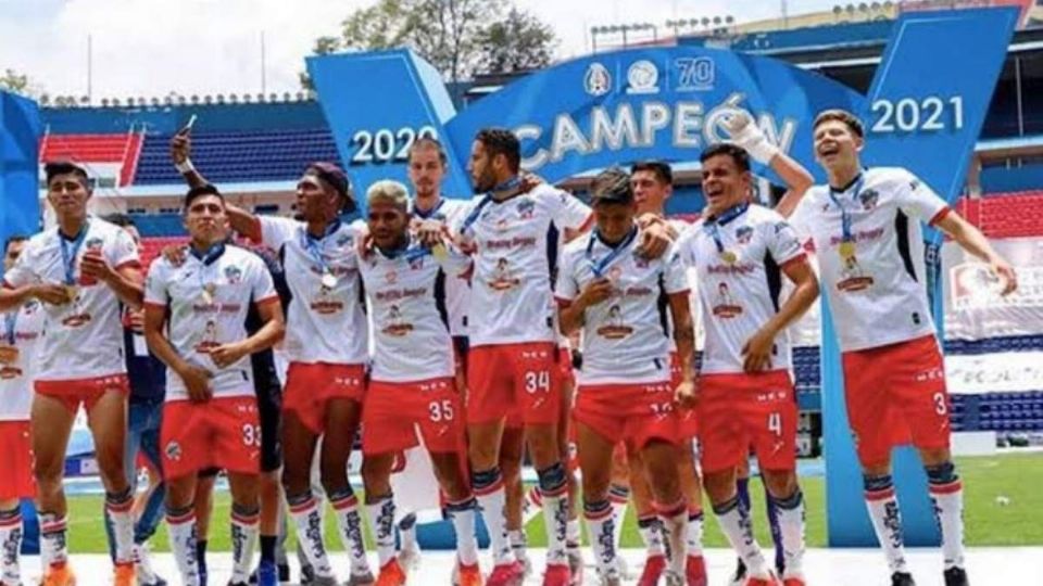 Irapuato se coronó campeón en el pasado torneo de ascenso 
Foto: Especial