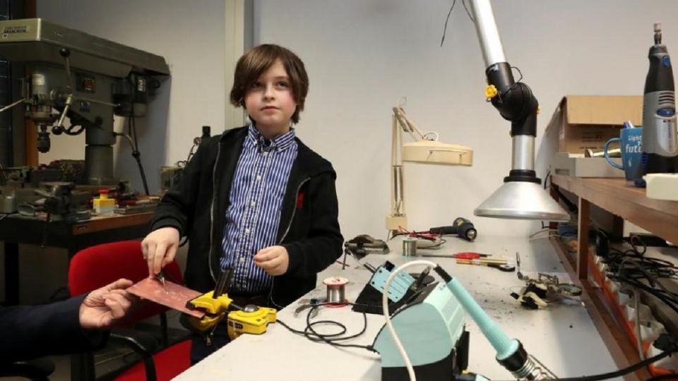 Laurent Simons es un niño de 11 años que terminó la carrera de Física en menos de un año y obtuvo un diploma con honores. Foto: Especial