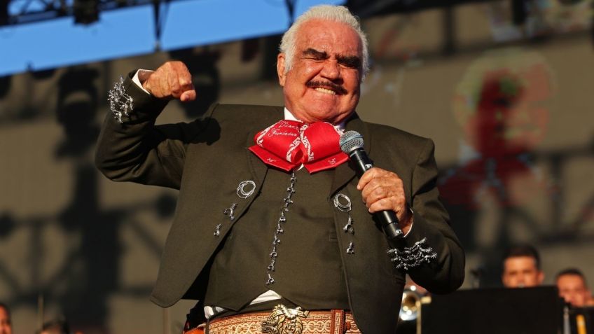 Vicente Fernández podría ser trasladado a Houston para su recuperación