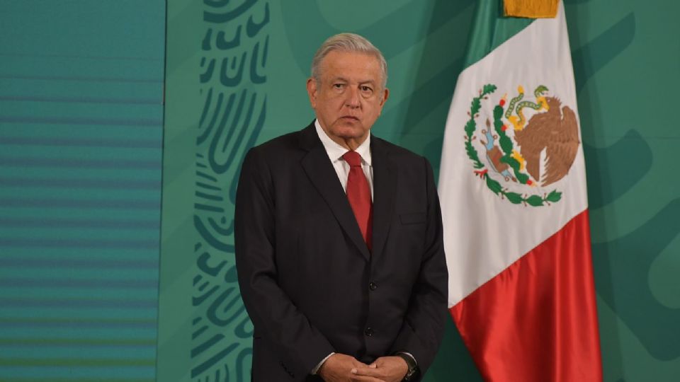 López Obrador ofreció su apoyo a Azucena Uresti tras las amenazas recibidas 
FOTO: Daniel Ojeda