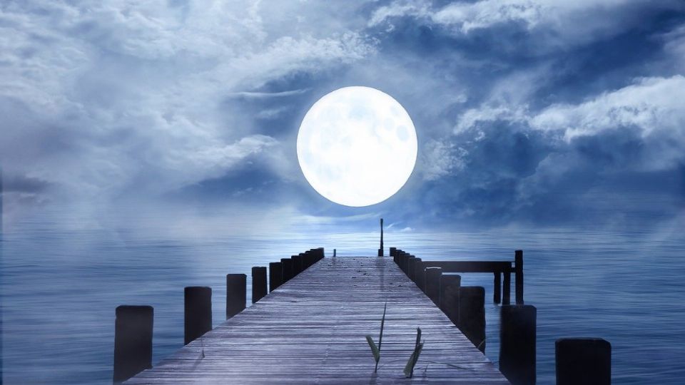 La Luna Azul solo ocurre una vez cada cierto tiempo, según el calendario lunar. Foto: Pixabay