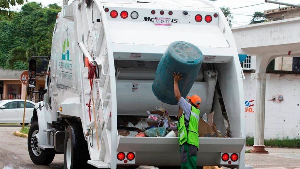 Ante la falta del servicio los ciudadanos han comenzado a quemar sus desechos generando un problema de contaminación. FOTO: ESPECIAL