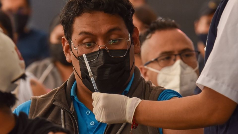 Hasta este sábado, mayores de 30 años podrán recibir su primera dosis FOTO: Cuartoscuro