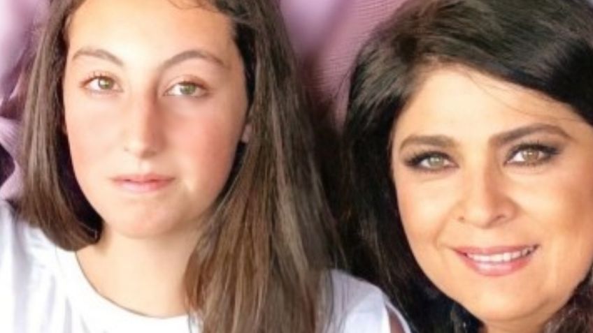 Hija de Victoria Ruffo impone MODA con este fresco vestido y luce idéntica a su mamá de joven