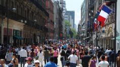 Multa para quien fume en la calle Madero del Centro Histórico CDMX