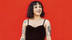 Latin Grammy 2021: Mon Laferte roba las miradas con exótico atuendo y deja su pancita de embarazo al descubierto: FOTO