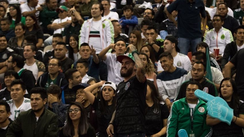 Reemplazan grito homofóbico en futbol varonil mexicano por canción de Luis Miguel: VIDEO