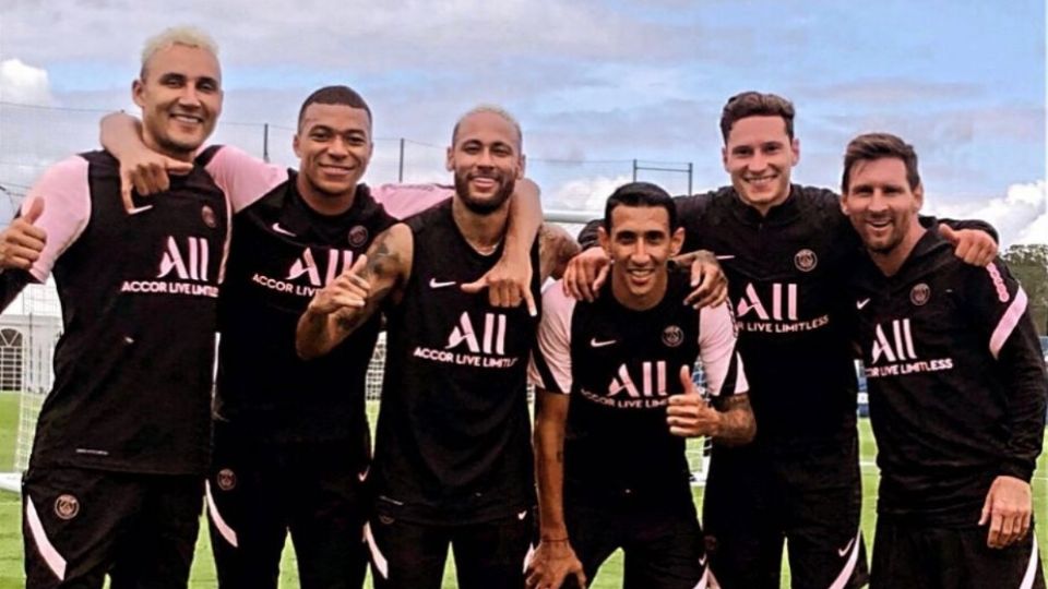 Todo indica que el rosarino ya se adaptó a sus nuevos compañeros. Foto: IG: psg