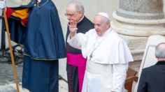 Papa Francisco, el cardenal Carlos Aguiar y jerarcas católicos piden vacunarse contra el COVID-19