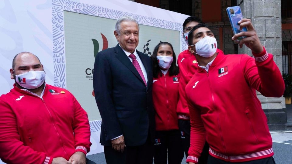 El presidente declaró a los deportistas paralímpicos que a su regreso de su participación en los Juegos de Tokio volverán a encontrarse para reconocerles el esfuerzo. FOTO: Cuartoscuro