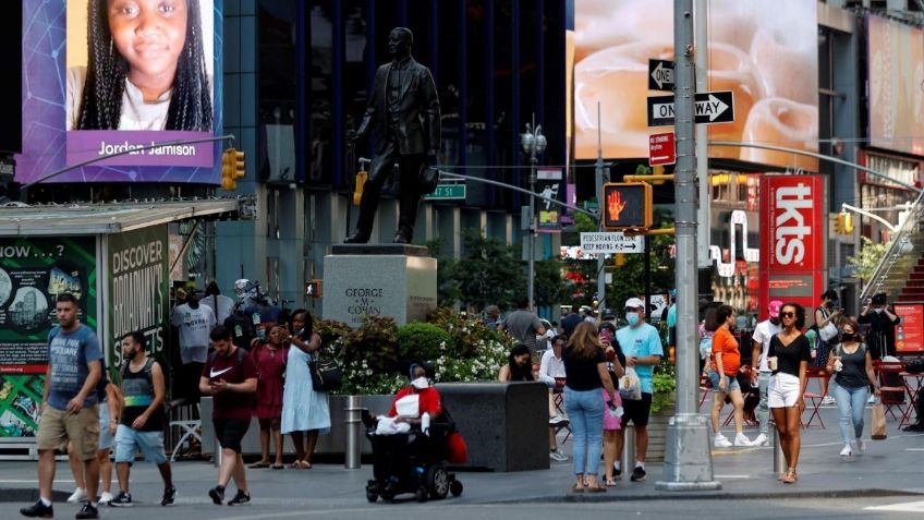 Policía de Nueva York evacúa Times Square por presencia de paquete sospechoso