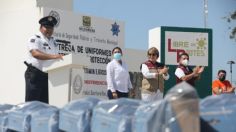 Quintana Roo: Entrega Gobierno de Solidaridad uniformes y equipos de protección a elementos policiales