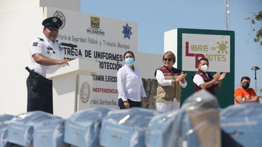 Quintana Roo: Entrega Gobierno de Solidaridad uniformes y equipos de protección a elementos policiales