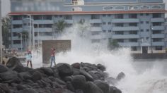 Hilary se intensifica a huracán categoría 3, afecta Guerrero, Colima y Jalisco