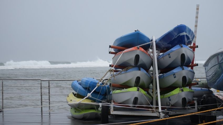 Huracán Grace toca tierra en Veracruz; deja afectaciones a su paso: VIDEOS