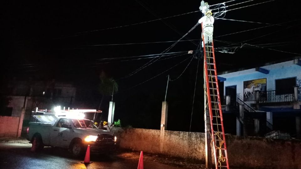 En algunas zonas se han reportado afectaciones en la red eléctrica. Foto: Especial