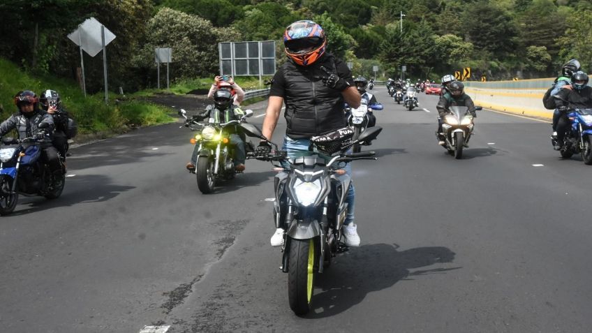 Se tiene que desmontar esta idea egocéntrica del uso de la motocicleta, asegura Salvador Guerrero Chiprés