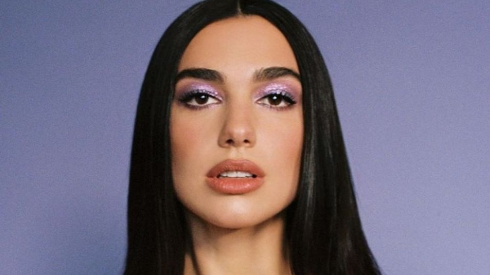 DUA LIPA. La cantante cumplió 26 años de edad. Foto: Instagram /dualipa