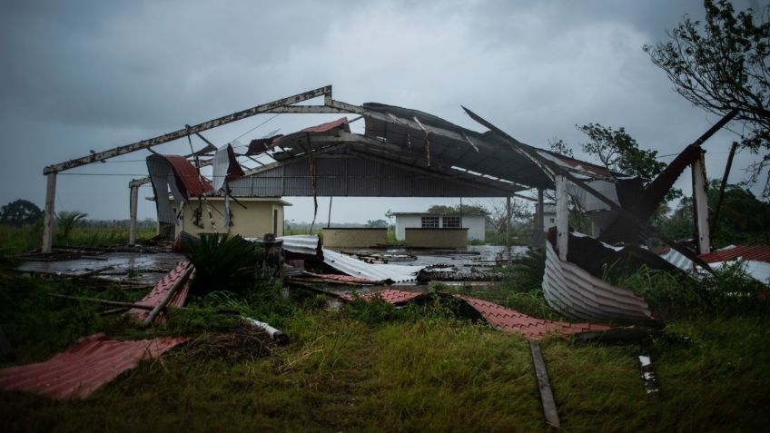 AMLO cancela sobrevuelo a zonas afectadas por Grace en Veracruz, por mal clima