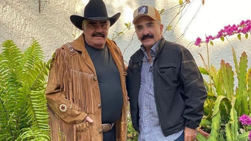 Vicente Fernández Jr. estalla ante usuarios que lo llaman mantenido: FOTO