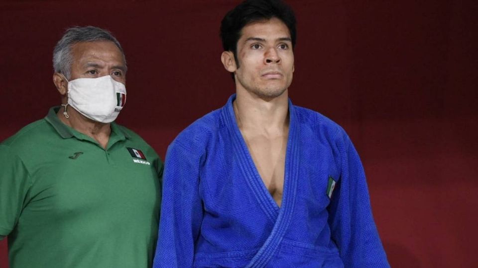 Eduardo sumó la cuarta presea olímpica a su cuenta en judo para atletas con discapacidad visual. Foto: COPAME