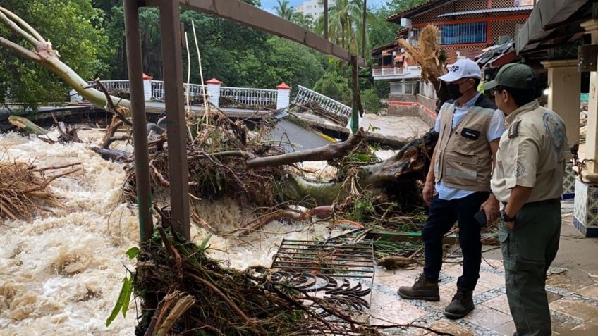 Huracán “Nora” deja dos desaparecidos y afectaciones en Tomatlán, Cihuatlán y Puerto Vallarta