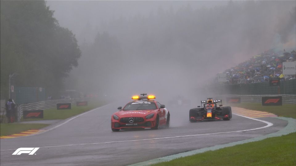 Checo Pérez podría estar listo si se decide que se correrá el GP de Bélgica 
FOTO: Twitter