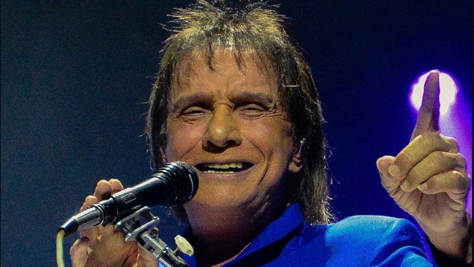 El cantante pasó por una vida difícil