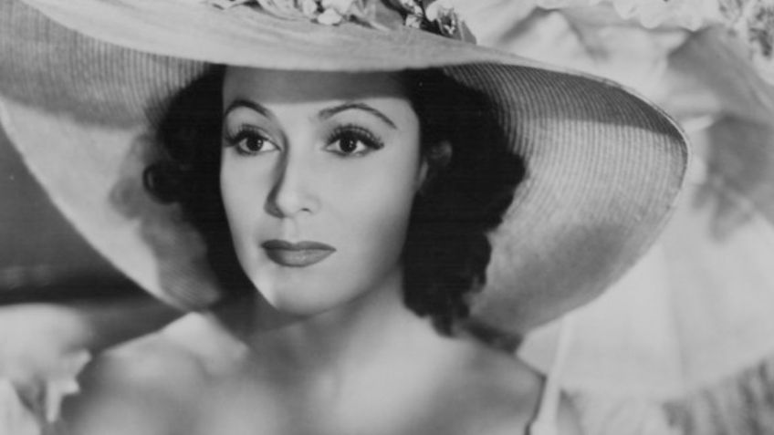 Dolores del Río: la película en la que la diva de la Época de Oro conquistó en topless