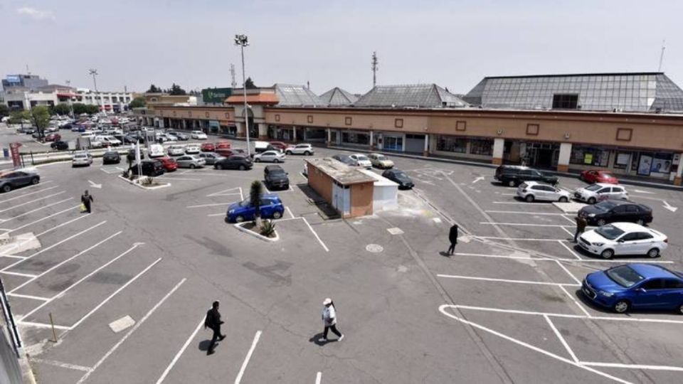 Imagen de estacionamiento en Metepec. Foto: Cuartoscuro