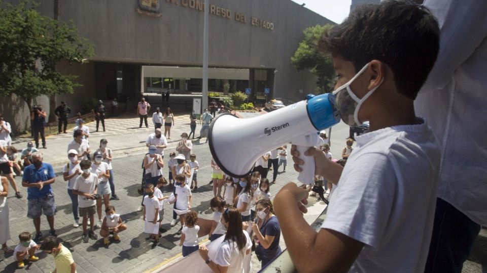 Miles de estudiantes regresaron a clases presenciales este 30 de agosto. Foto: Cuartoscuro