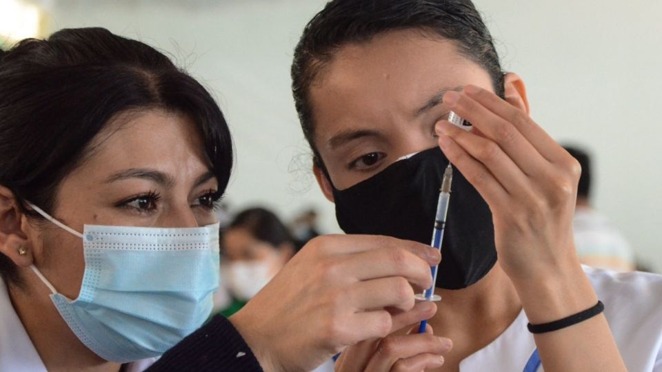 OPORTUNIDAD.  La mayoría de personas que por alguna razón se rezagaron, fueron por su primera aplicación. Foto: Cuartoscuro