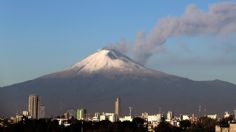 Popocatépetl amanece nevado y regala una gran postal para este miércoles: FOTOS