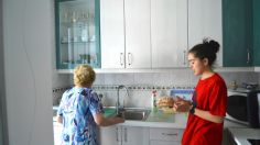 Conviven generaciones: España afronta soledad en personas mayores con modelo de vivienda