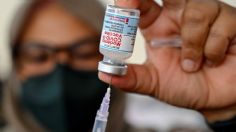 Aprueban refuerzos de vacunas contra el coronavirus de Pfizer y Moderna