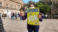 Grupos provida protestan frente al Congreso de San Luis Potosí