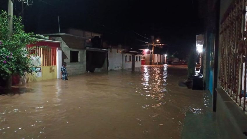 Lluvias en el Istmo dejan cientos de damnificados y afectaciones en carretera de La Ventosa