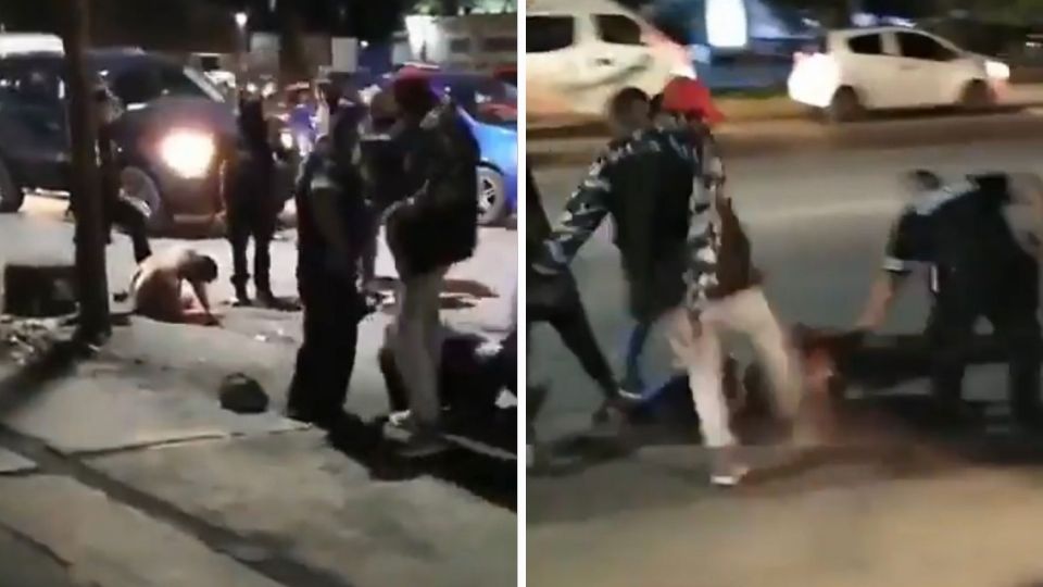 La policía no pudo evitar que los presuntos delincuentes fueran brutalmente golpeados. Foto: Especial