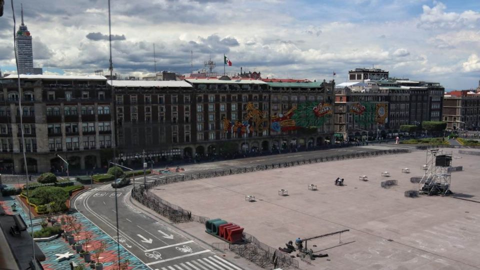 Este año sí se llevará a cabo el tradicional desfile militar en el zócalo capitalino. Foto: Cuartoscuro