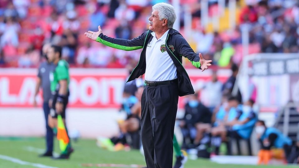 El Tuca extendió sus glorias de la cancha al banquillo, y en tres décadas se convirtió en el técnico más ganador en Liga MX, junto a Nacho Trelles. Foto: Especial