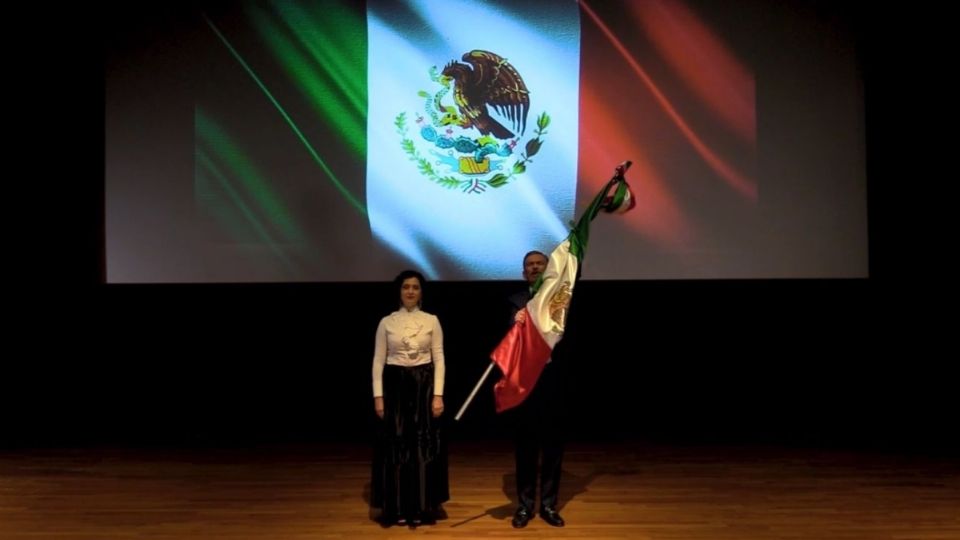 “¡Hoy es el día de México! Bandera de México Estés donde estés'.